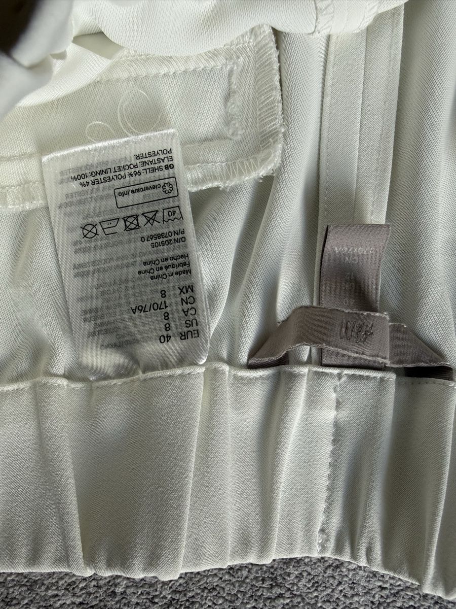 H&M Pantaloni: 7/8 Hose von H&M, L – Usato da Ermatingen venduto da anj_9bm5 2