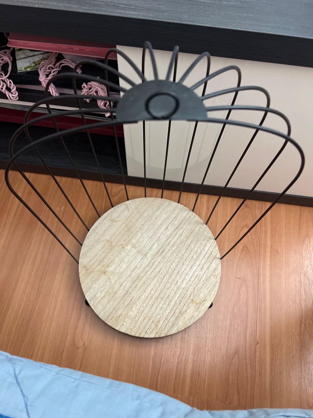 Alle Dekorationen: Deko-Käfig mit Holzplatte schwarz Metall – Gebraucht aus Niederglatt ZH von NICELODEON18
