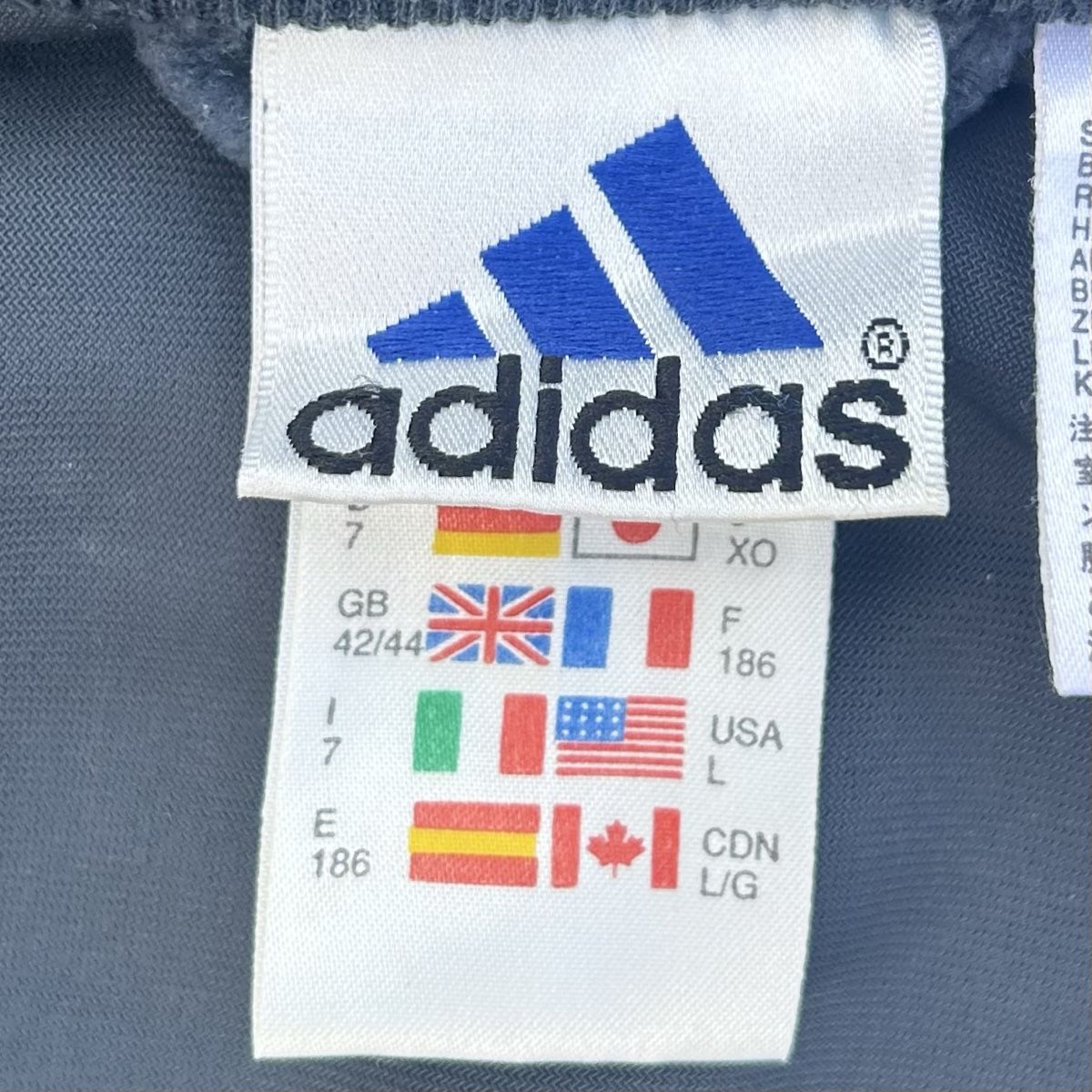 Adidas Vestes: Vintage Adidas velour track jacket blue – D'occasion à brent par fukusapes 5