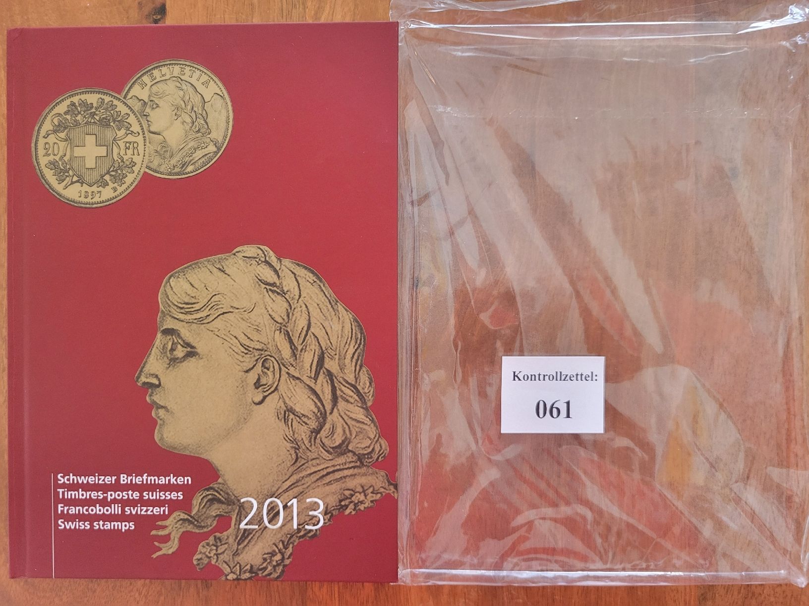 Album: Jahrbuch Schweizer Briefmarken 2013, postfrisch, neu – Nuovo e nell'imballaggio originale da Ennetbaden venduto da saaldrei