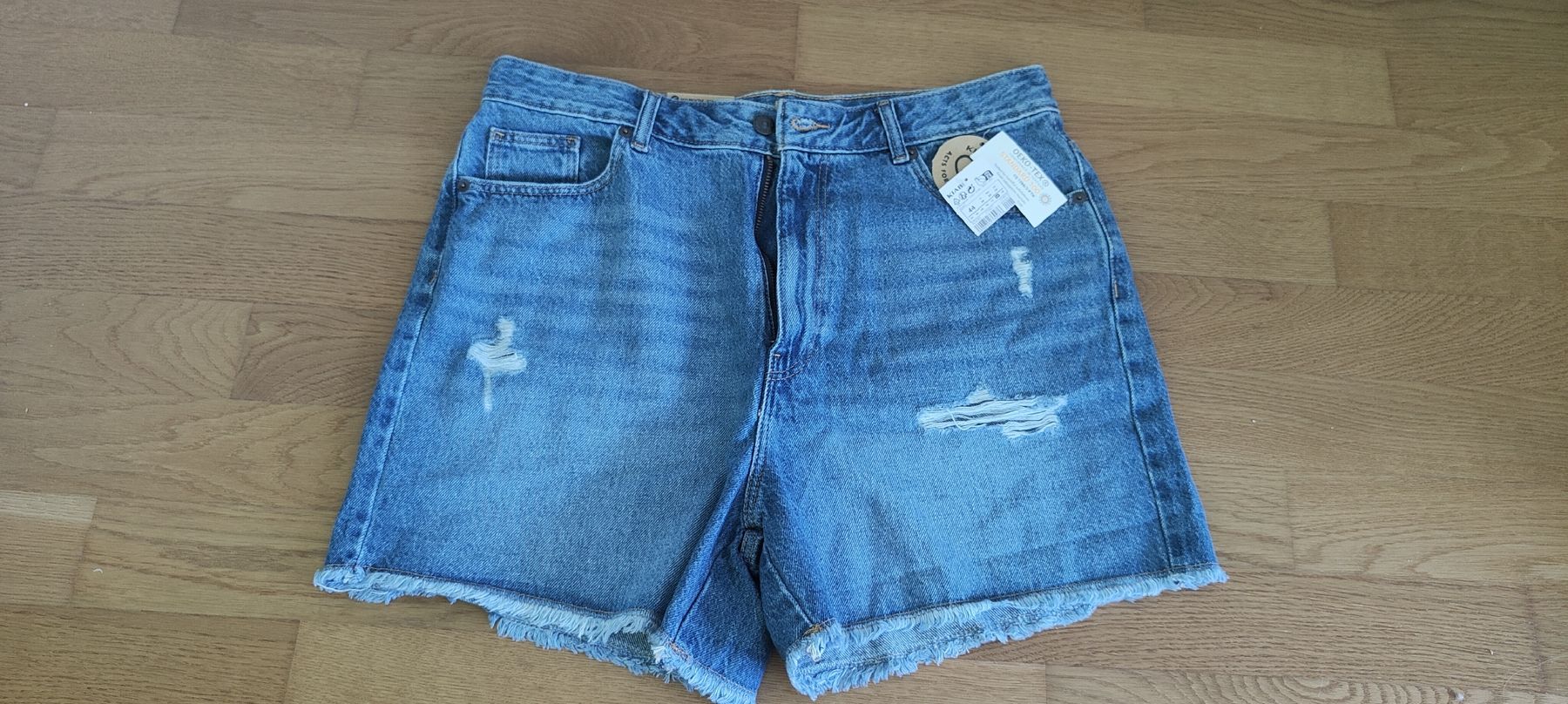 Lotti di vestiti: Five Top condition shorts, size 44 – Nuovo (secondo la descrizione) da Oberbuchsiten venduto da DianaLup 3