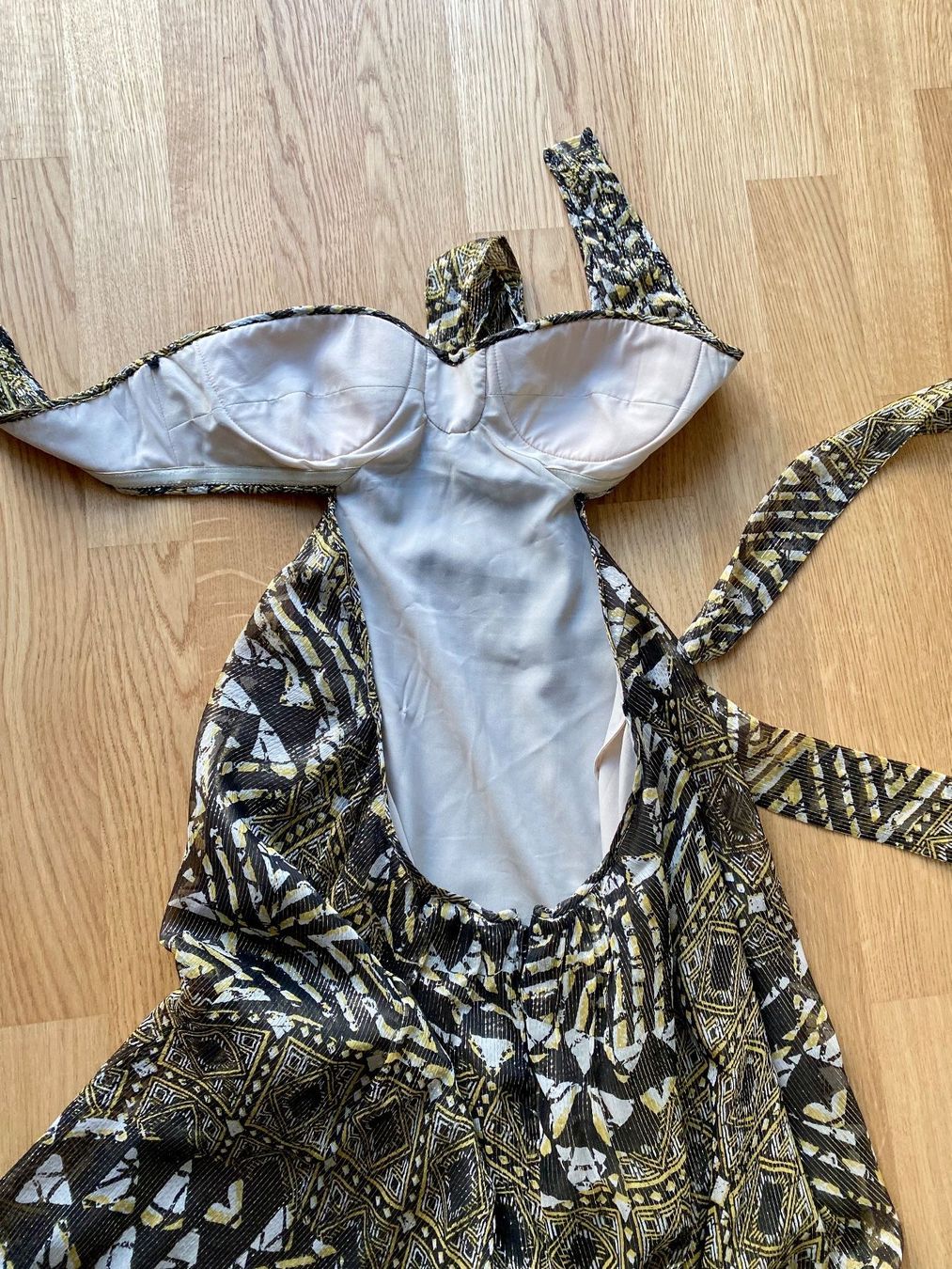 Vestiti: Abendkleid von BCBGMaxazria, 36 – Usato da Küssnacht am Rigi venduto da Herlinde 3