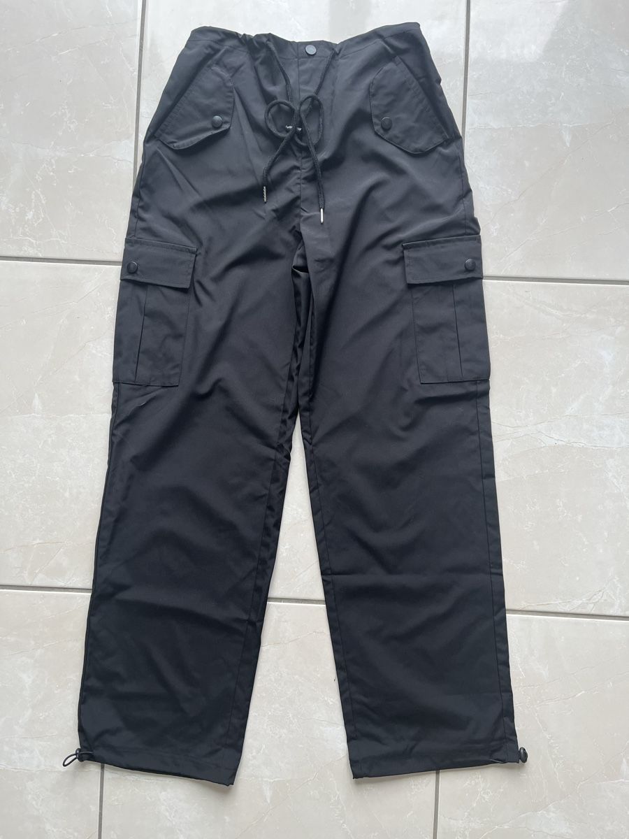 Shein Hosen: Schwarze Cargohose Grösse S - top Zustand! – Neu (gemäss Beschreibung) aus Winterthur von honghanh
