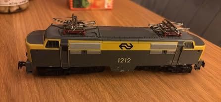 Märklin Modellini di ferrovie: Locomotive Märklin  – Usato da Orbe venduto da car_8grw 4