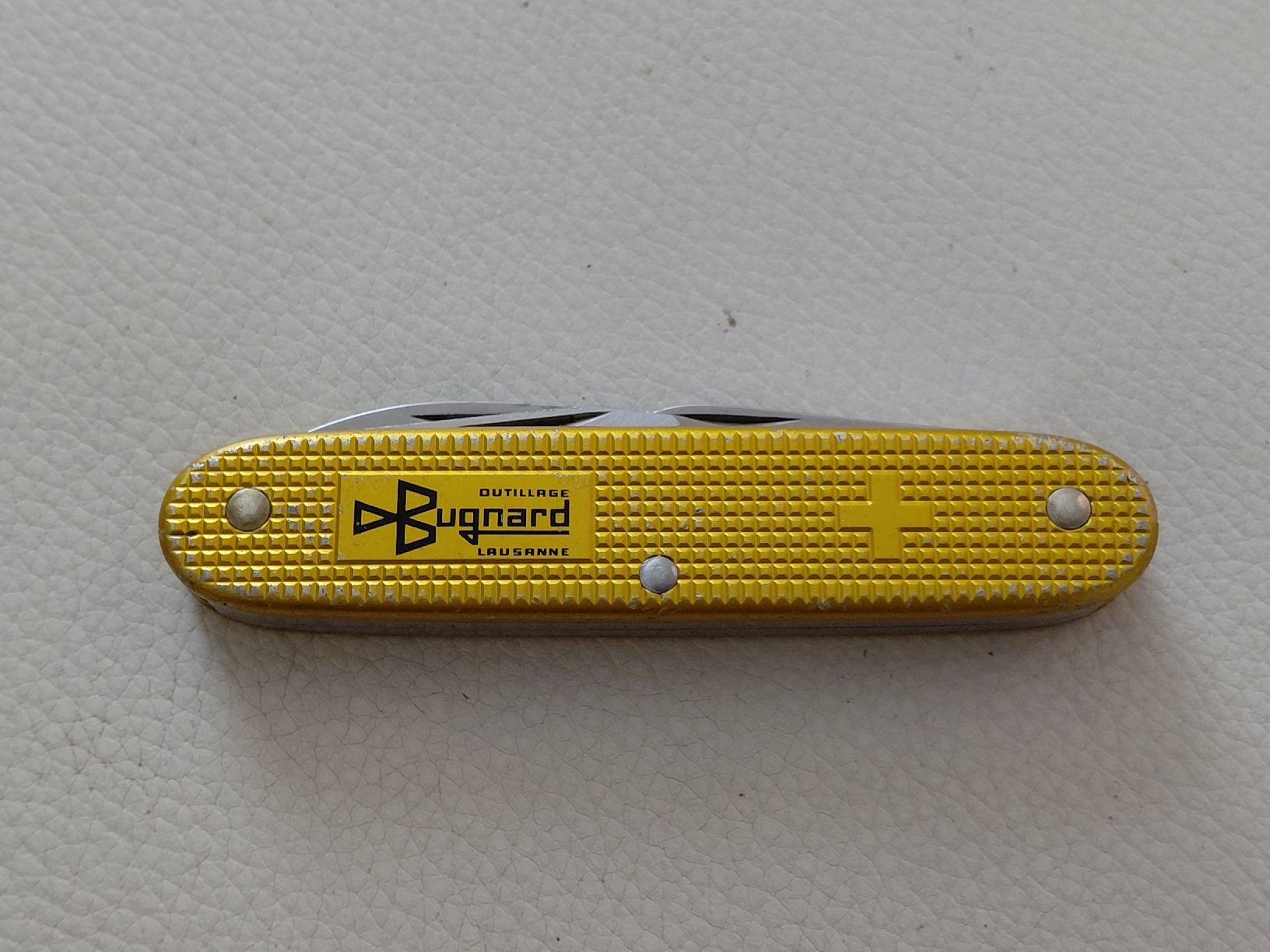 Victorinox Coltelli tascabile: Victorinox Offiziersmesser Bugnard Gold Edition – Usato da Belp venduto da mar_76s8 4