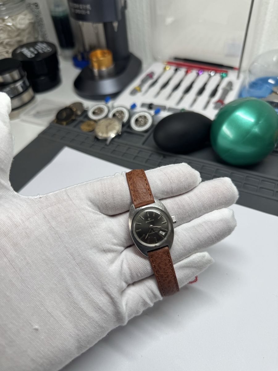Zenith Uhren: Montre Zenith Automatic – Gebraucht aus Morges von Meriton.C 1