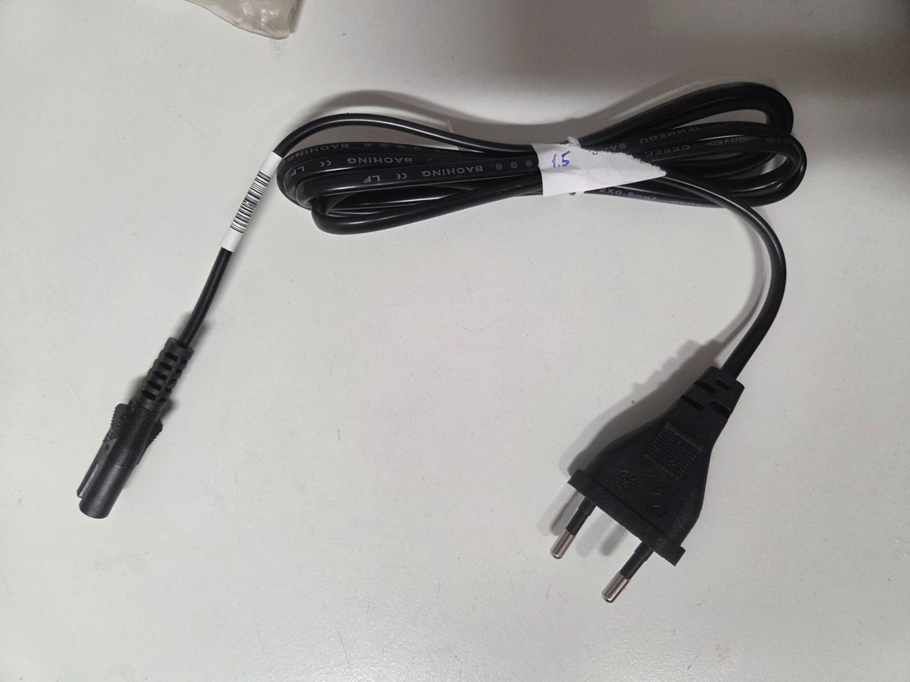 Kabel: Netzkabel Eurostecker Gerätebuchse C7 T26 1.5m – Gebraucht aus Zürich von eymen20