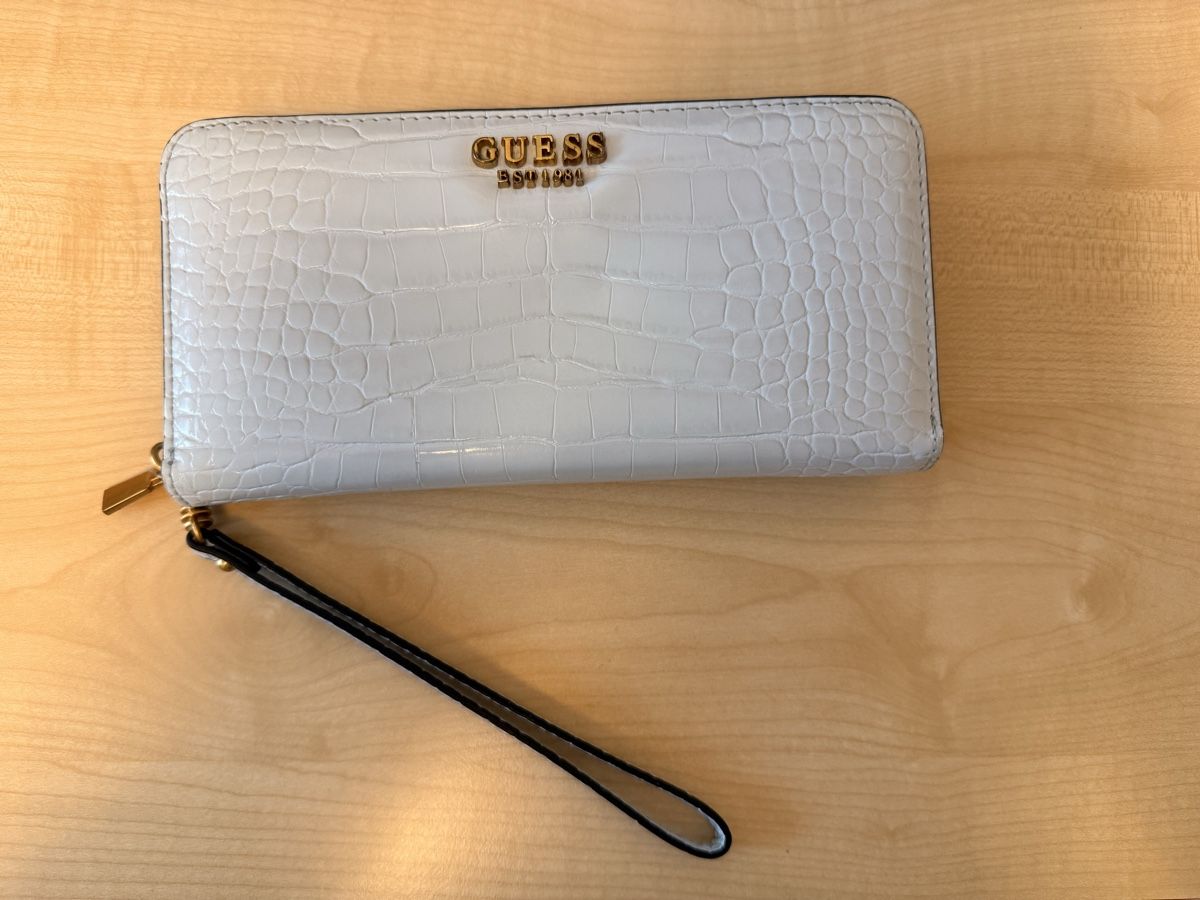 Guess Portafogli: Guess Portemonnaie, , hellblau, top! – Usato da Hettlingen venduto da install1