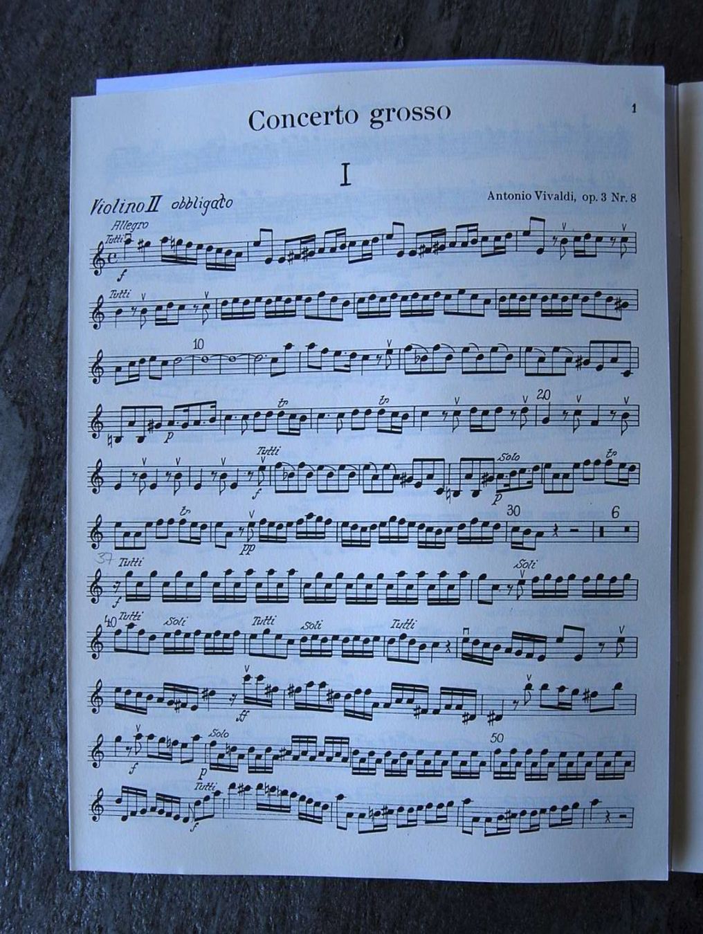 Livres: Vivaldi - Conc. Per due Viol. E archi Op 3/8 – D'occasion à Rüfenacht BE par Toro06 3