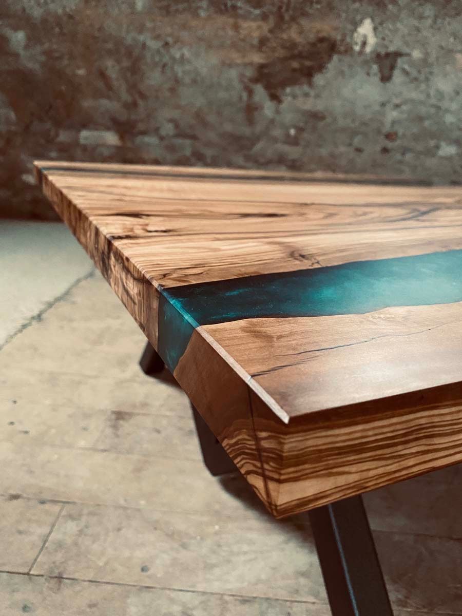 Tavoli: Olive wood and epoxy coffee table - beautiful & unique – Nuovo (secondo la descrizione) da Unterseen venduto da Drewski 1