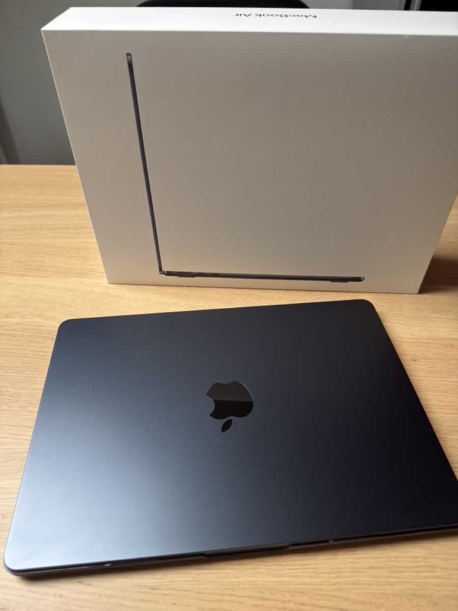 Apple Notebook: Letztmalig MacBook Air M3 + Apple Watch Ultra 2 Black Bundle – Nuovo (secondo la descrizione) da Stans venduto da vor_8yhr
