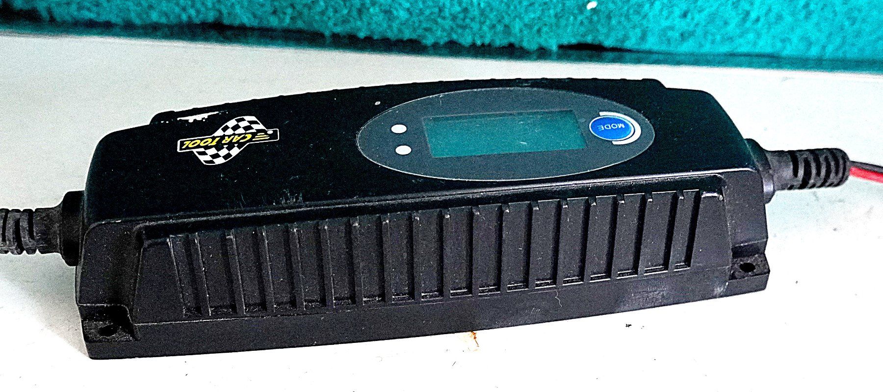 Batterie-Ladegeräte: Batterieladegerät Auto / Boot usw. – Gebraucht aus Baar von 2cvbaar 2