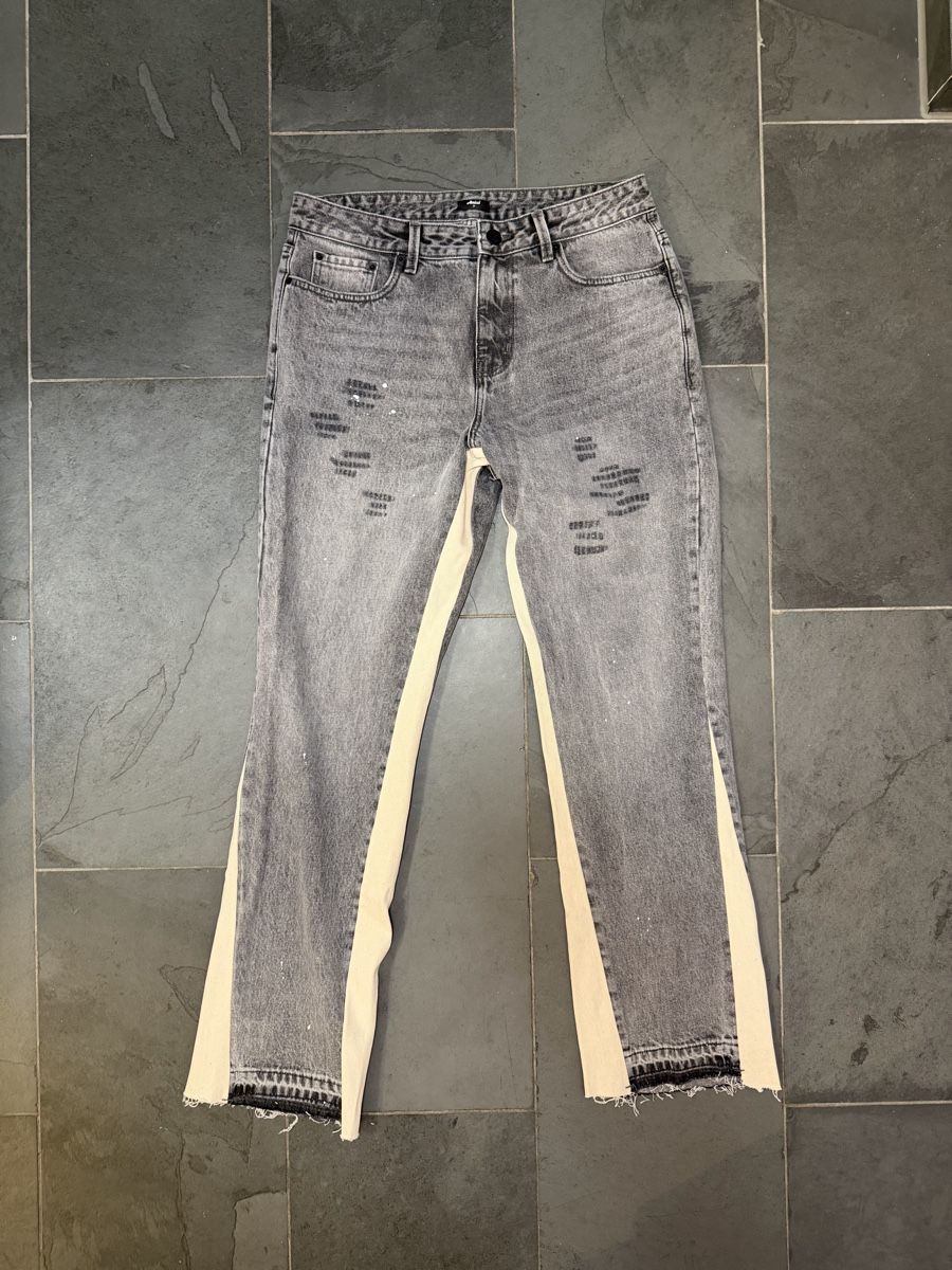 Jeans: Flared Jeans Amicci – Neu und originalverpackt aus Rapperswil SG von GioLas