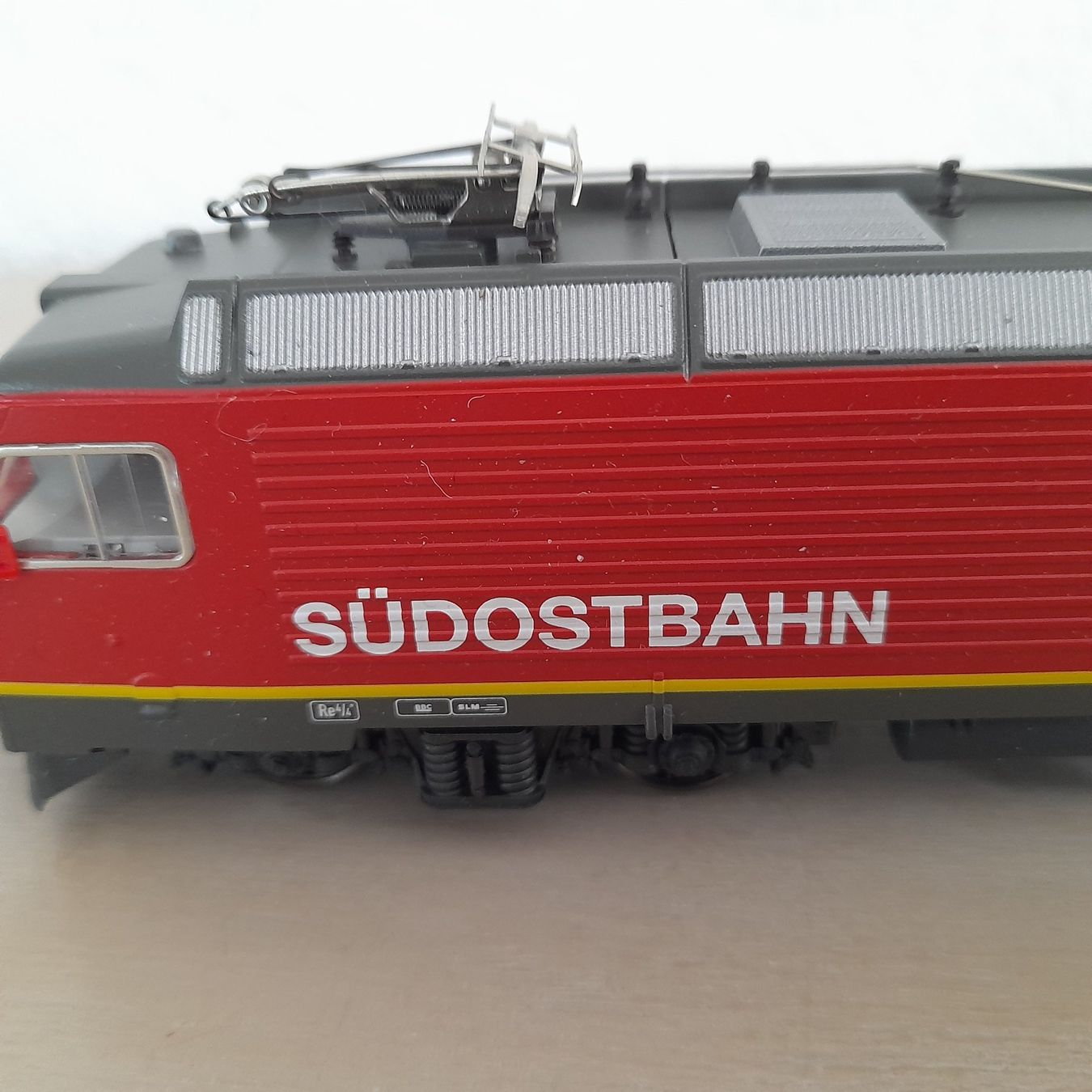 Märklin Modellini di ferrovie: Locomotive Re 446 SOB "Sudostbahn" – Nuovo e nell'imballaggio originale da Auvernier venduto da gandalf08 1