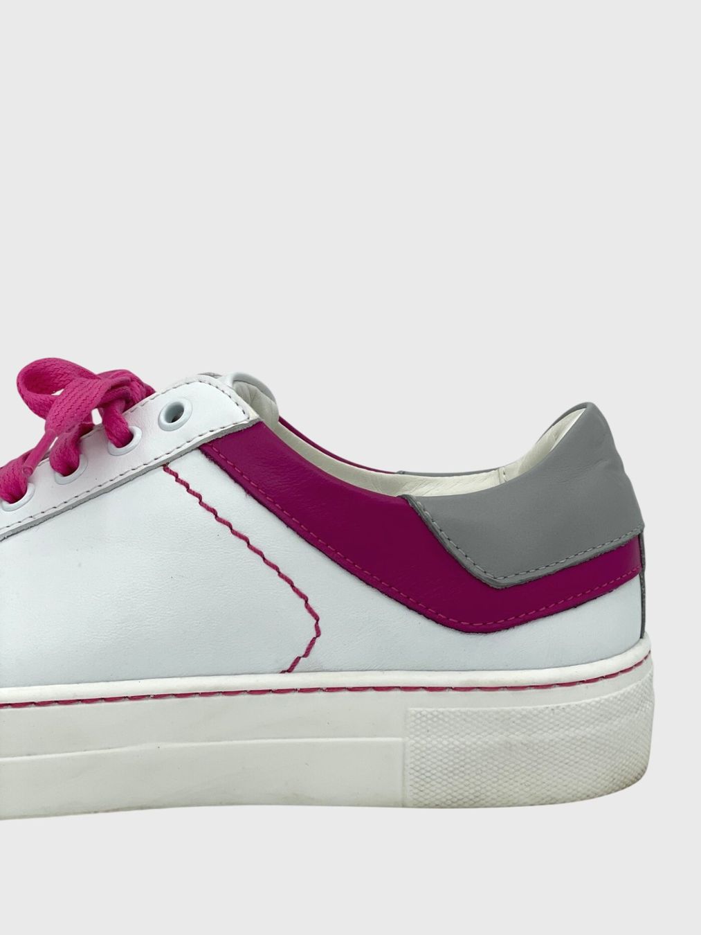 Etro Scarpe da donna: Etro Leather Low Top Sneaker EU 39 Weiß – Usato da Zürich venduto da shoe_shop 4