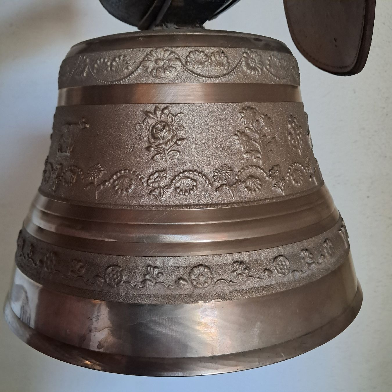 Glocken & Treicheln: PRÄCHTIGE BERGER BÄRAU GLOCKE 1991 – Gebraucht aus Murten von SHETHOF 4