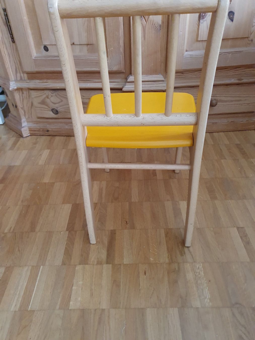 Sedie: Kinderstuhl Holz gelb, Kindermöbel – Usato da Thalwil venduto da meinverkauf 5