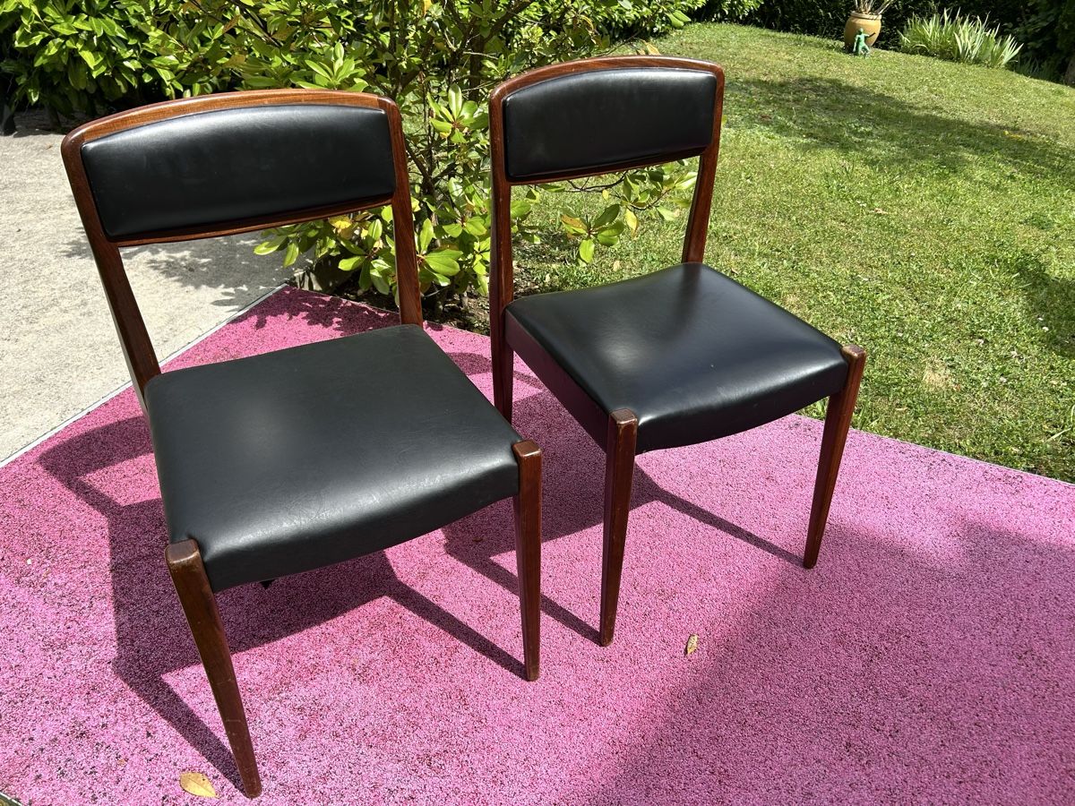 Sedie: 2 chaises en palissandre design  – Usato da Lully VD venduto da Garance040