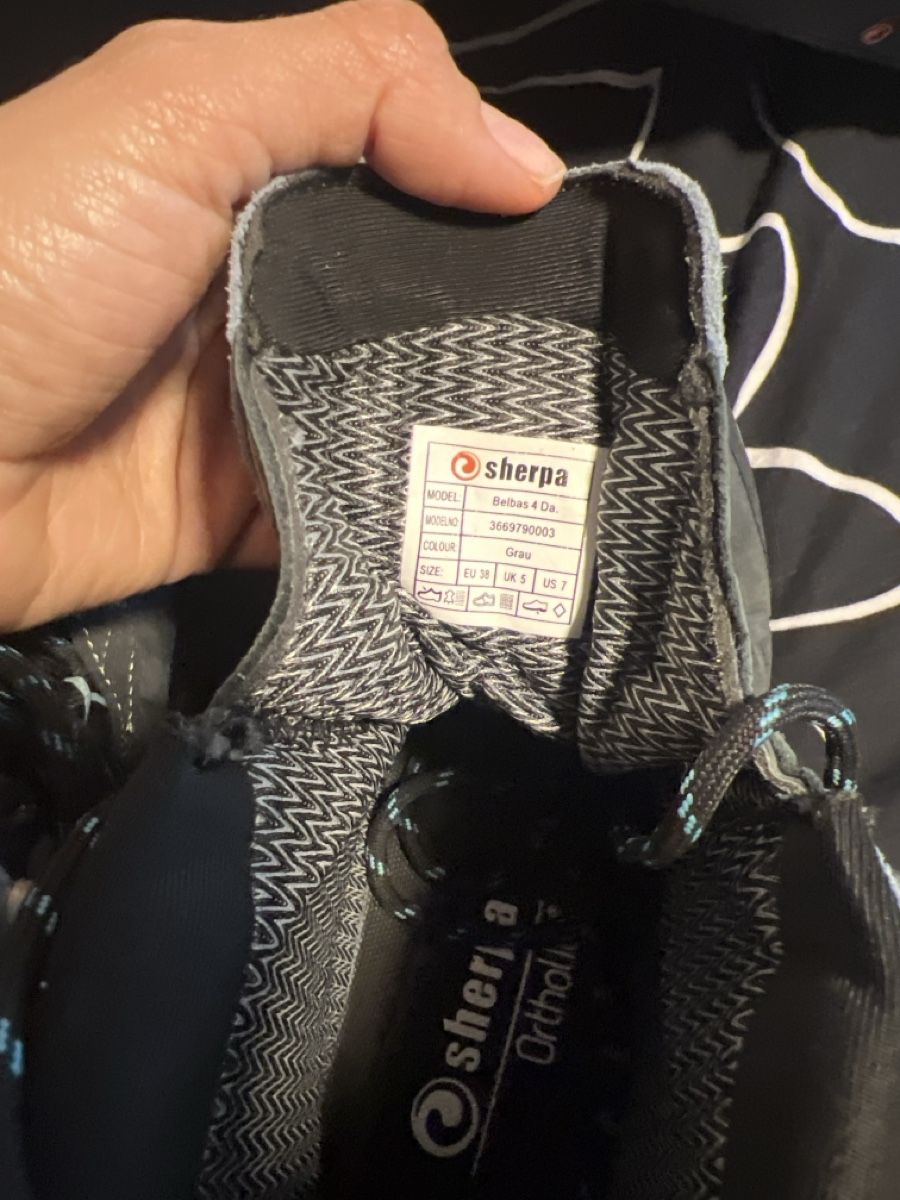 Chaussures femmes: Sherpa Outdoor Wanderschuhe – D'occasion à Wädenswil par yan_gm82 2