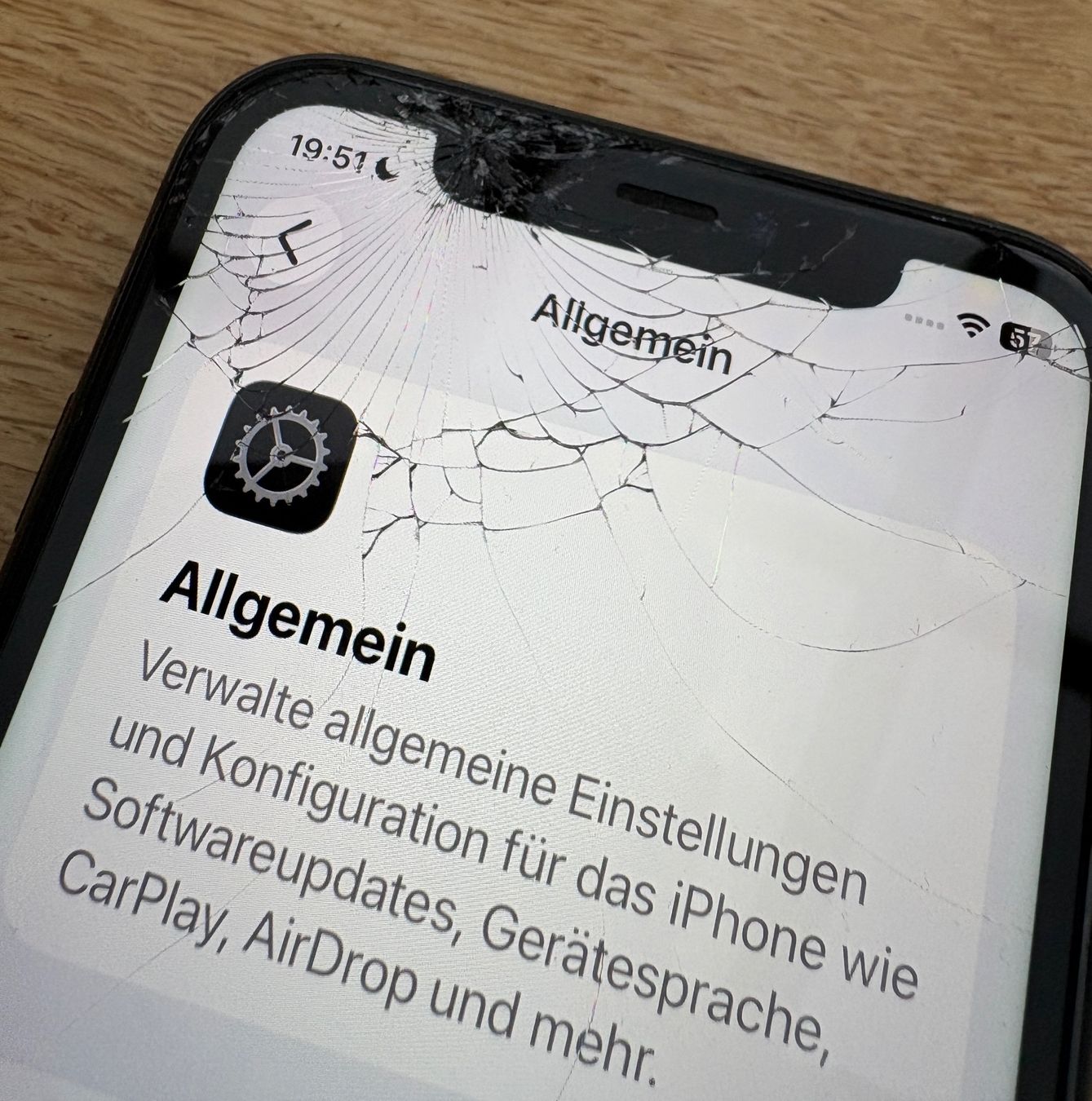 Apple Telefoni cellulari / Smartphones: Apple iPhone 11 128 GB Display defekt – Difettoso da Embrach venduto da Decius 1