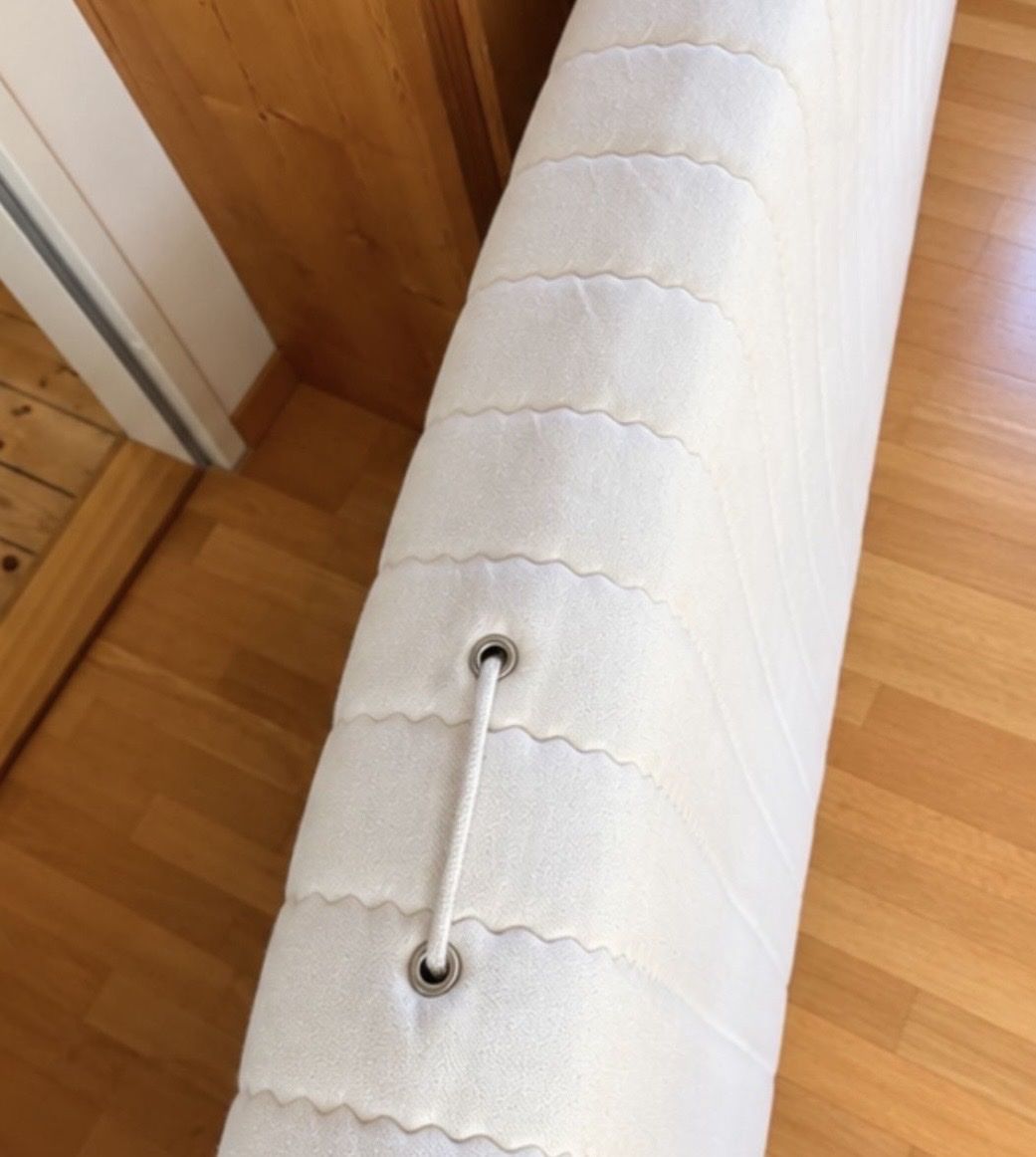 Matelas: Matratze weiss mit Tragegriffen – D'occasion à Riehen par debbiadina 2