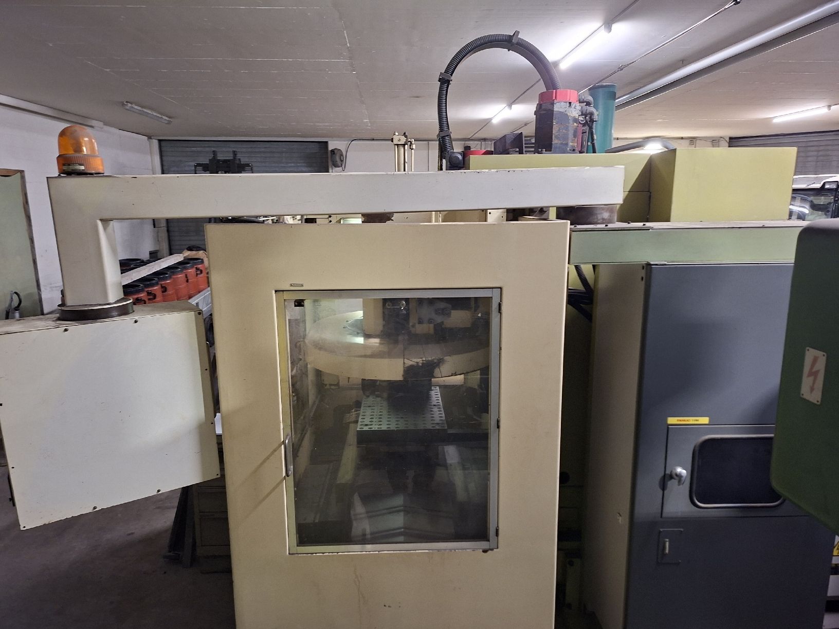Tutte le macchine: 4 Achs CNC Fräsmaschine – Usato da schwyz venduto da xerion03 2