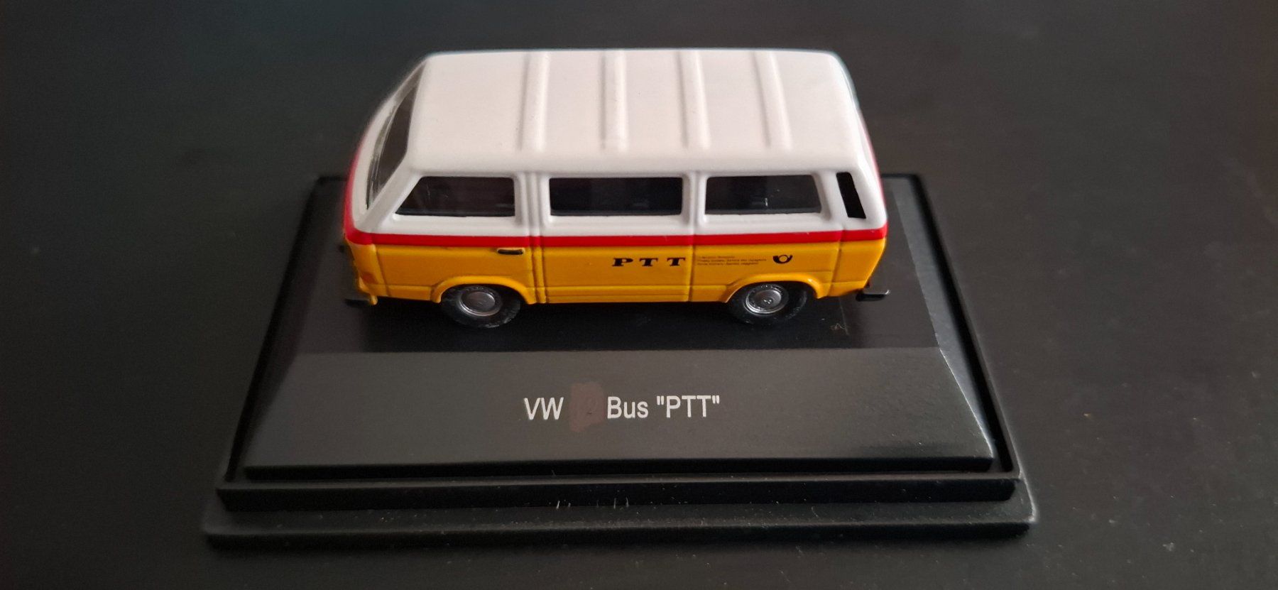 Schuco Modellini di ferrovie: VW Bus, "PTT" - HO – Nuovo e nell'imballaggio originale da Morges venduto da iljamuromez
