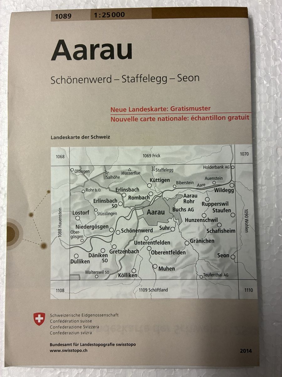 Cartes géographiques & atlas: Landkarte Aarau – D'occasion à Bubendorf par Mia111