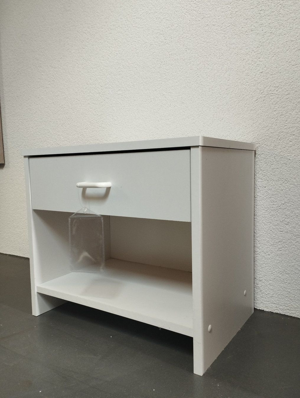 Comodini: Nachttisch 1 Schublade, Einzelstück – Nuovo (secondo la descrizione) da Kloten venduto da bilgeri01 1