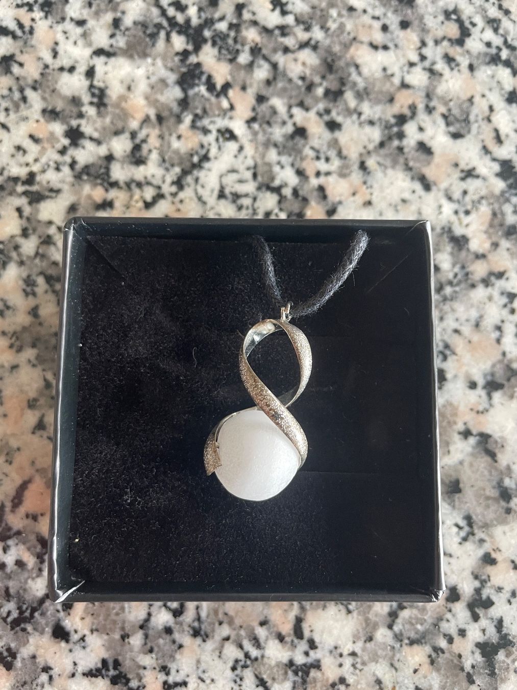 Catenine: Kette Mondstein – Nuovo e nell'imballaggio originale da Bremgarten AG venduto da val_ch