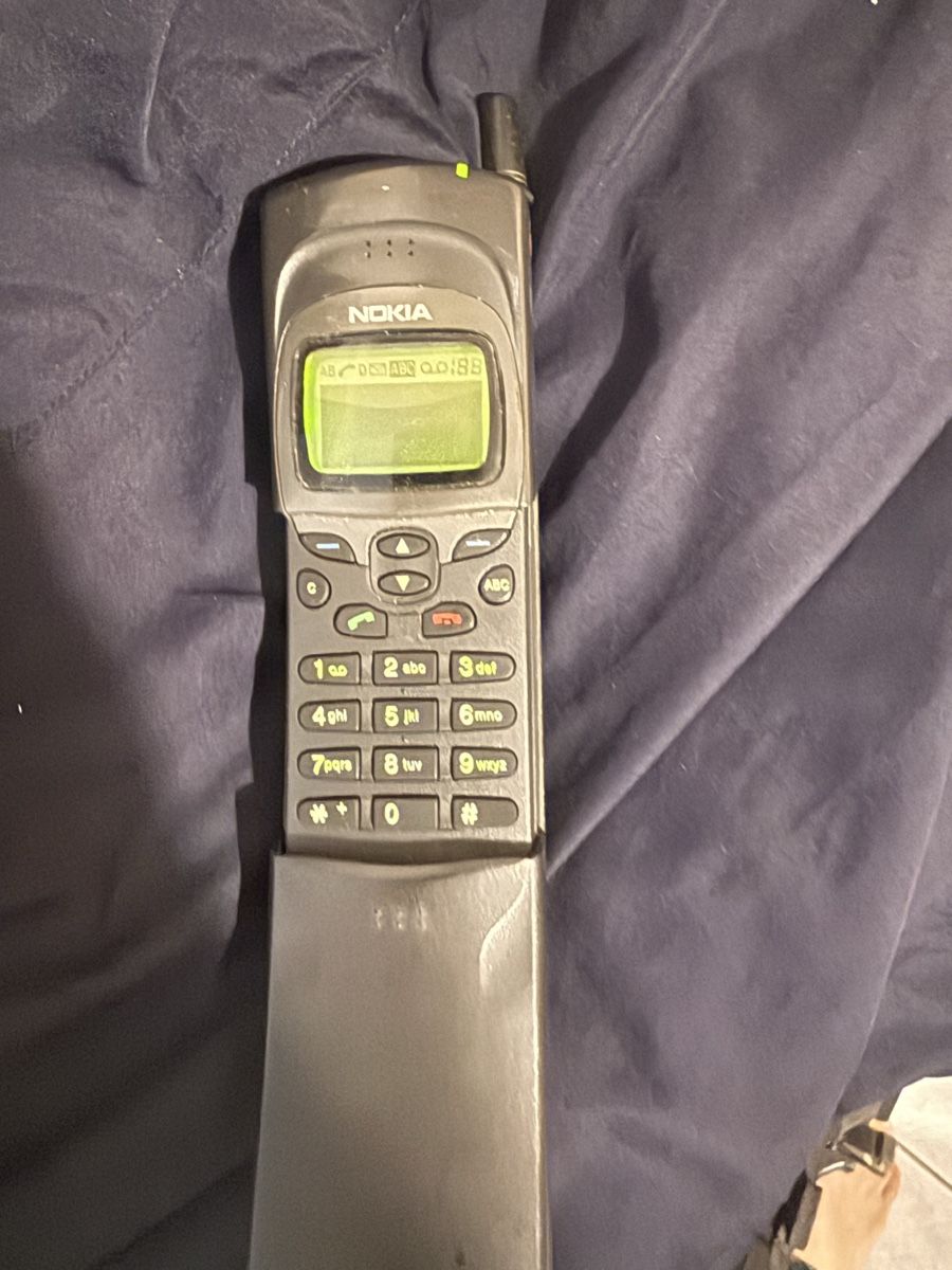Nokia Handys / Smartphones: Nokia 8110 – Defekt aus Embrach von Tom1717 3