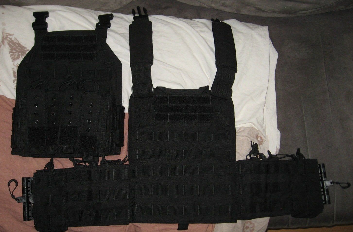 Uniformi: Molle Carrier Weste / Plattenträger in Schwarz – Nuovo (secondo la descrizione) da Seengen venduto da die_Katze 4