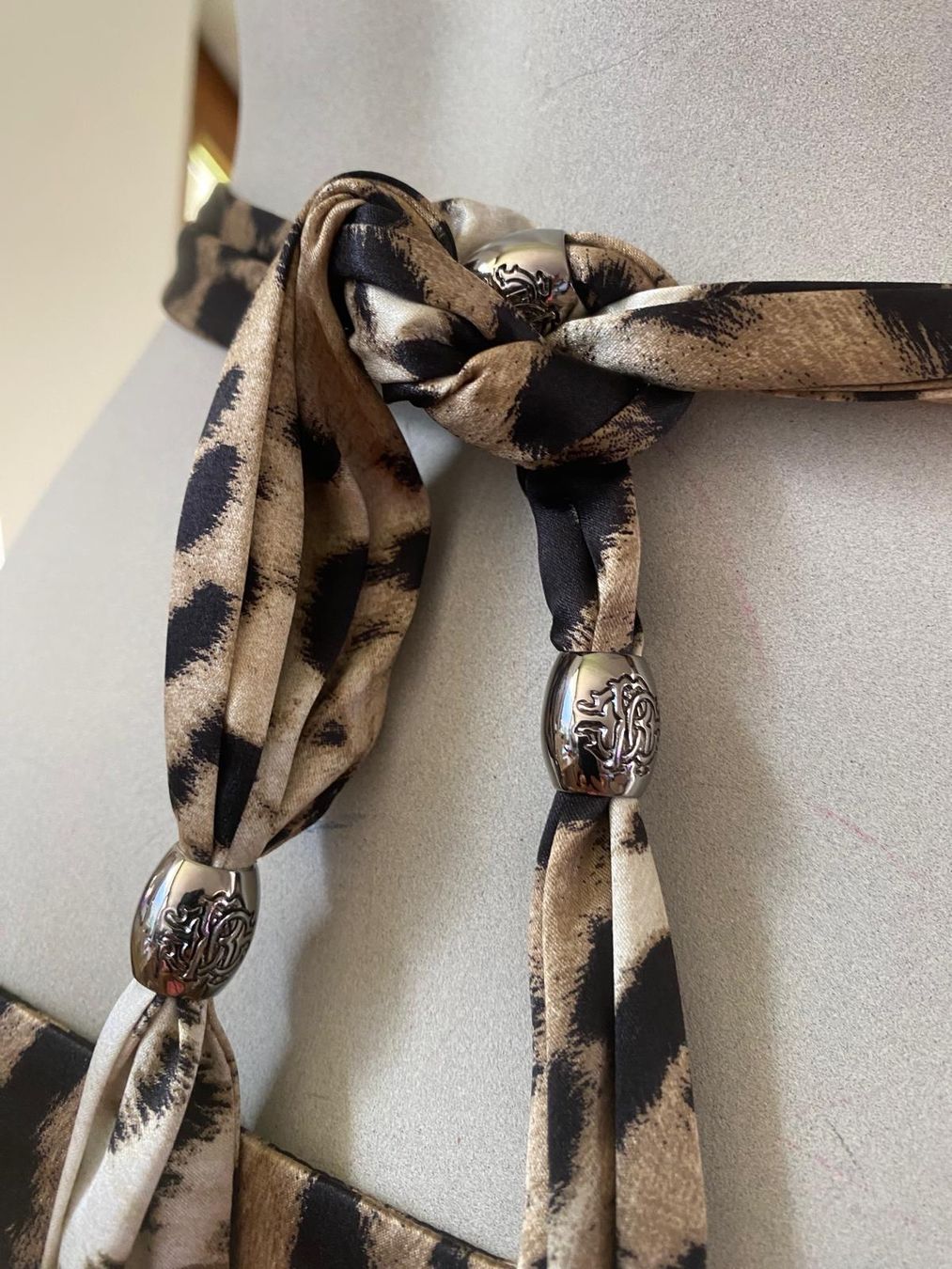 Roberto Cavalli Gonne: Exklusiver Seidenjupe ROBERTO CAVALLI – Nuovo (secondo la descrizione) da Neuhausen venduto da Lechasseur 6