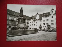 Stuttgart Schillerplatz alte Autos s/w Karte
