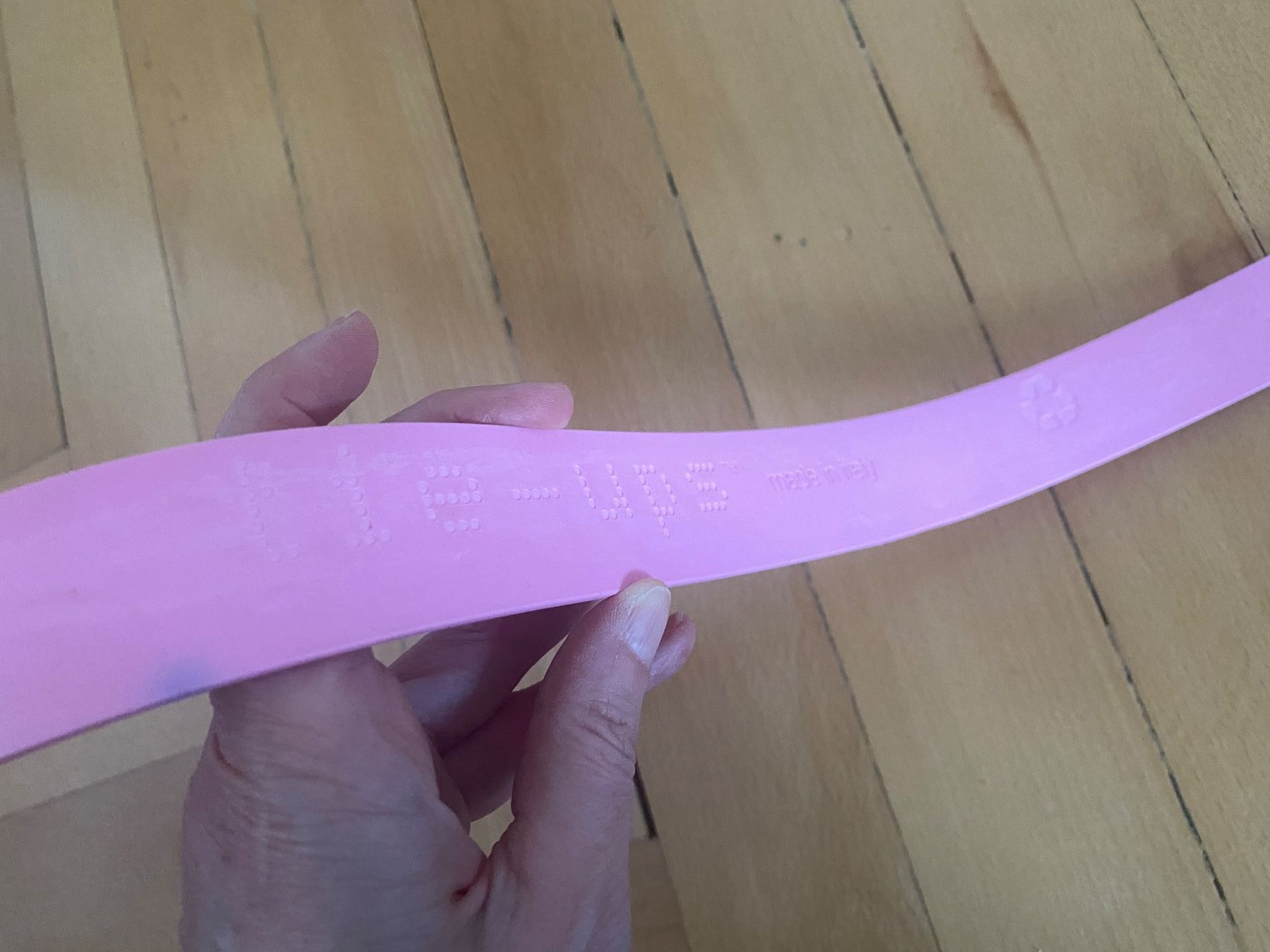 Cinture: Ceinture caoutchouc rose Tie-ups – Usato da Küssnacht am Rigi venduto da CALIFRASQUI 2