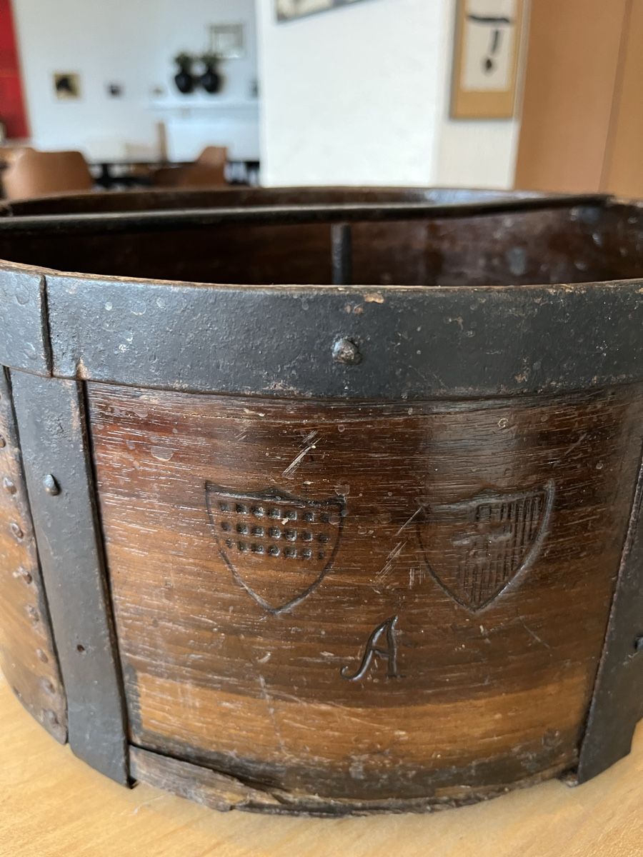 Mesurer: Ancienne mesure à grain – D'occasion à Lausanne par joltei 2