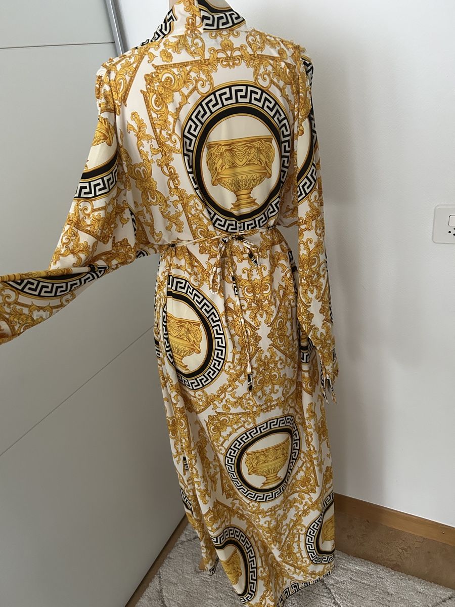 Kleider: Kleid mit Print Grösse S/M – Gebraucht aus Engelburg von Quinti15 2