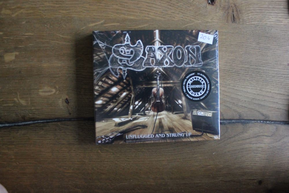 Unplugged and Strung Up von Saxon CD Neu (204/2) Kaufen auf Ricardo