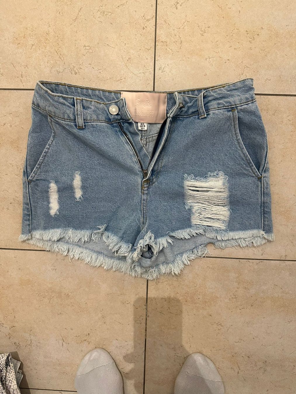 Lotti di vestiti: Kleiderpaket Hotpants & Minirock – Usato da Sissach venduto da Siraiwan 2
