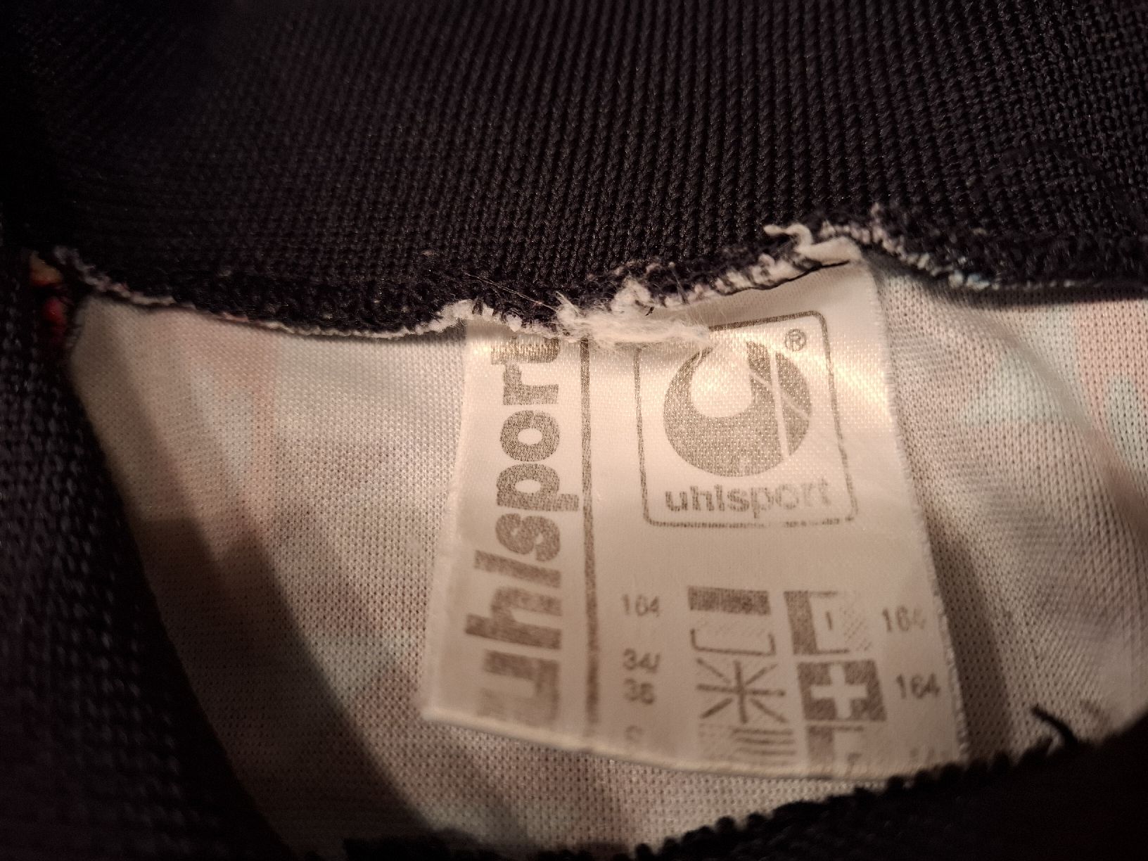 Scarpe, pantaloni & magliette da ginnastica: Torwarttrikot langarm Grösse 164 – Usato da Bäretswil venduto da Galada 2