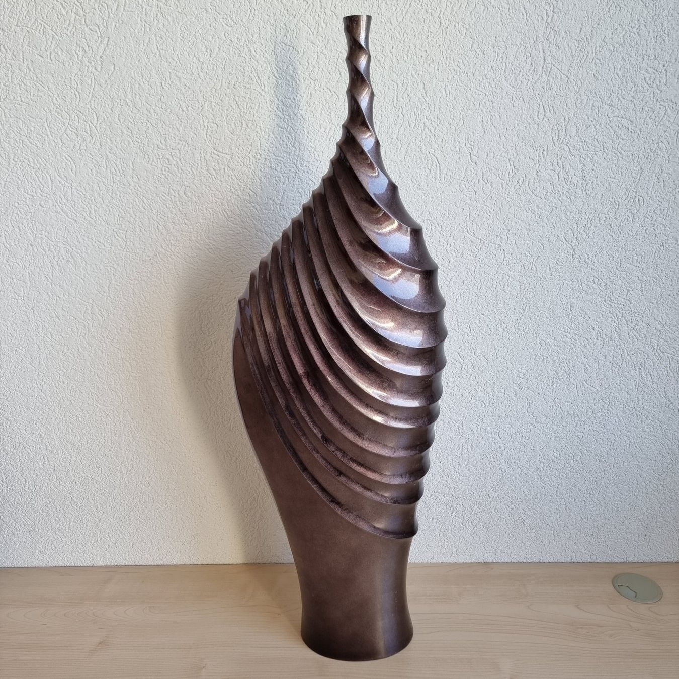 Vasi & Recipienti: elegante, exklusive Designer Vase ("wavy") – Nuovo e nell'imballaggio originale da Wetzikon ZH venduto da Alpari