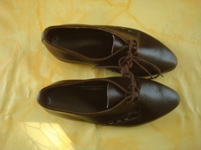 Scarpe per ragazzi: KINDER SCHUHE – Nuovo (secondo la descrizione) da Ostermundigen venduto da wini63