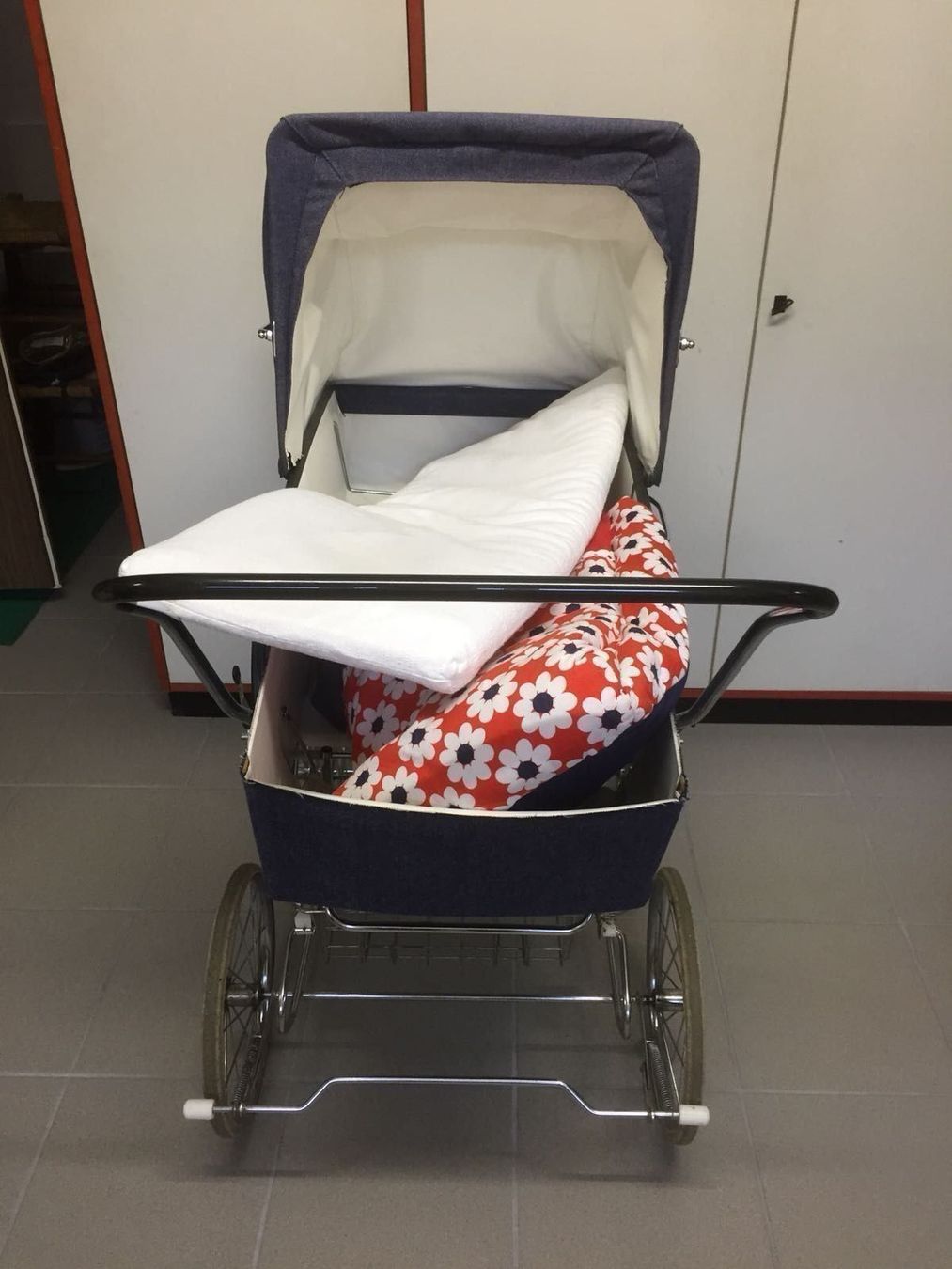 Carrozzine: Antiker Kinderwagen – Usato da Muri AG venduto da Ariete81 2