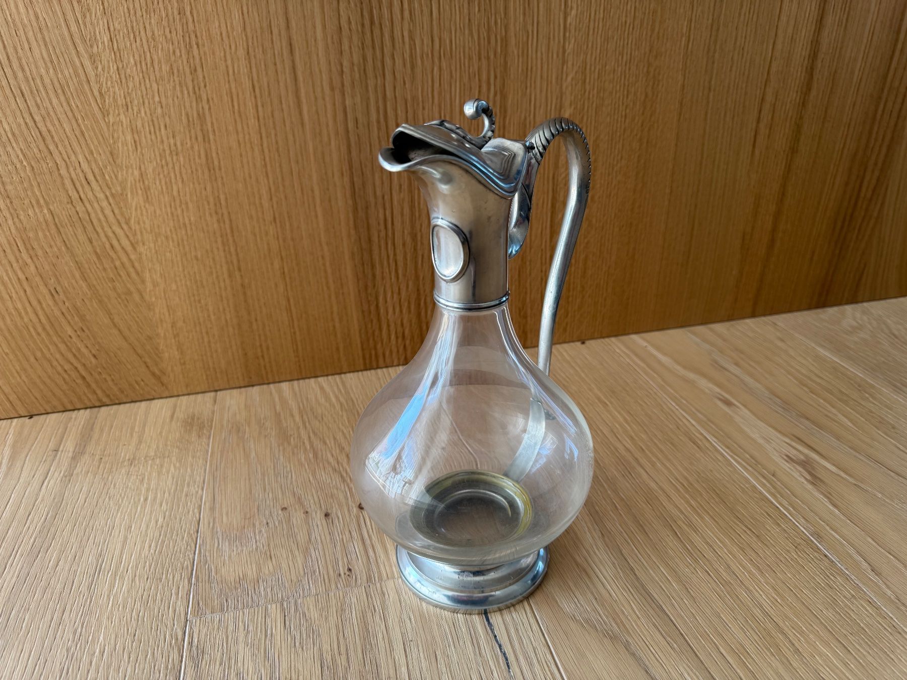 Caraffe: Antiker Weindekanter / Weinkaraffe mit Zinnabschluss – Usato da Schindellegi venduto da misha1983 1