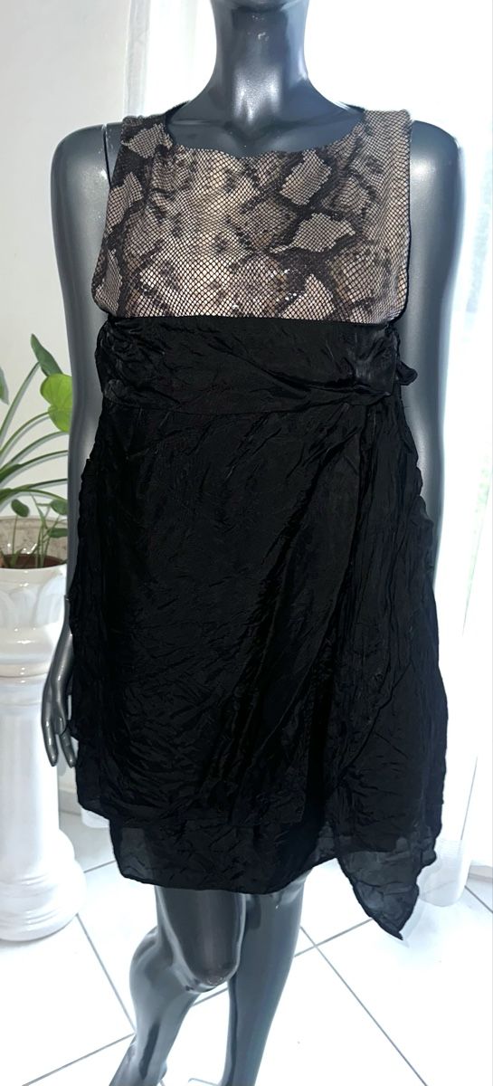 Twin-set Simona Barbieri Kleider: TWINSET MINIKLEID GR. 36 – Gebraucht aus Unteraegeri von MH203