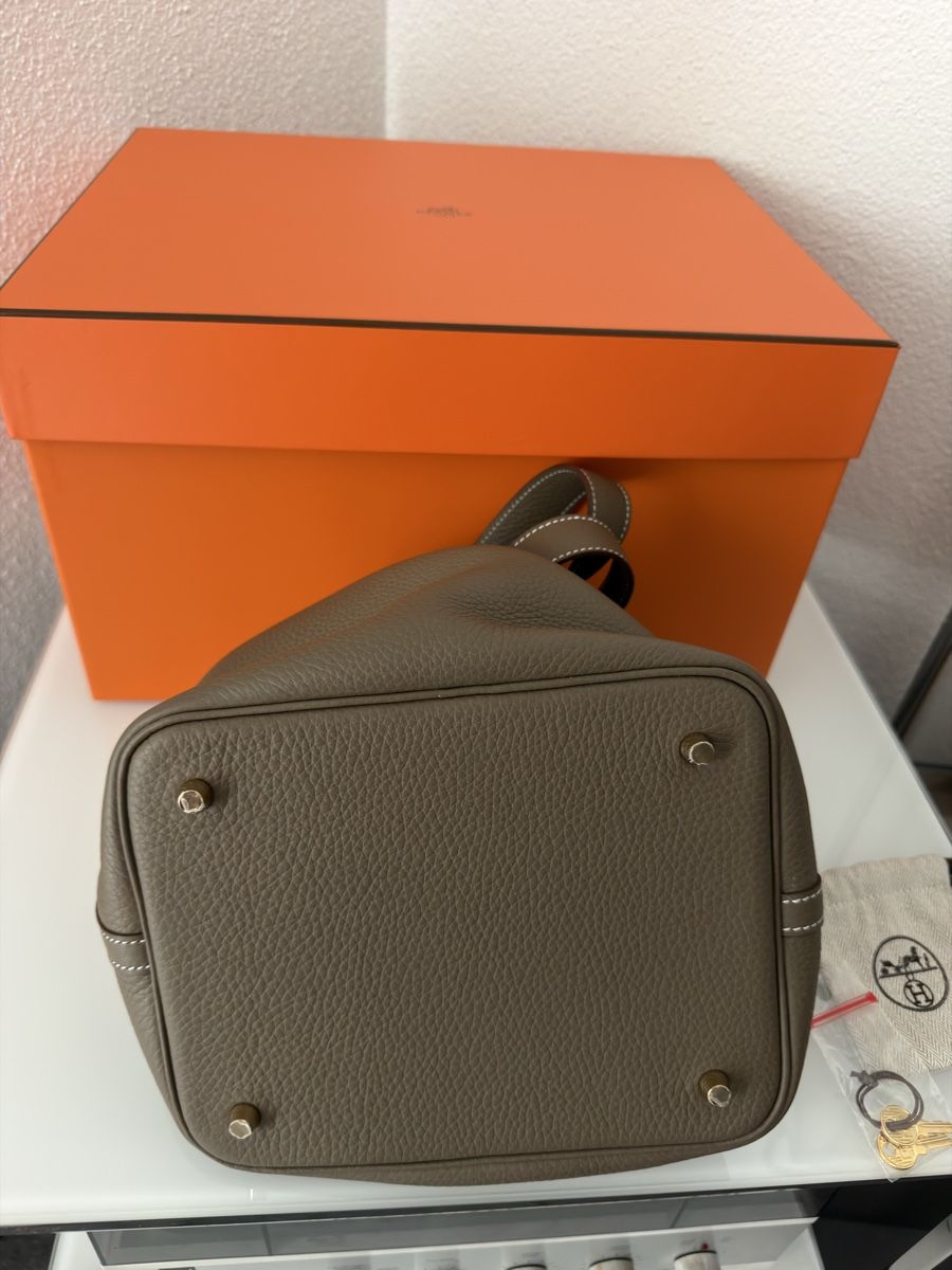 Hermès Sacs femmes: Hermes Picotin 22 Taurillon Clemence Etoupe – Neuf (Voir description) à Olten par bir_k96n 3