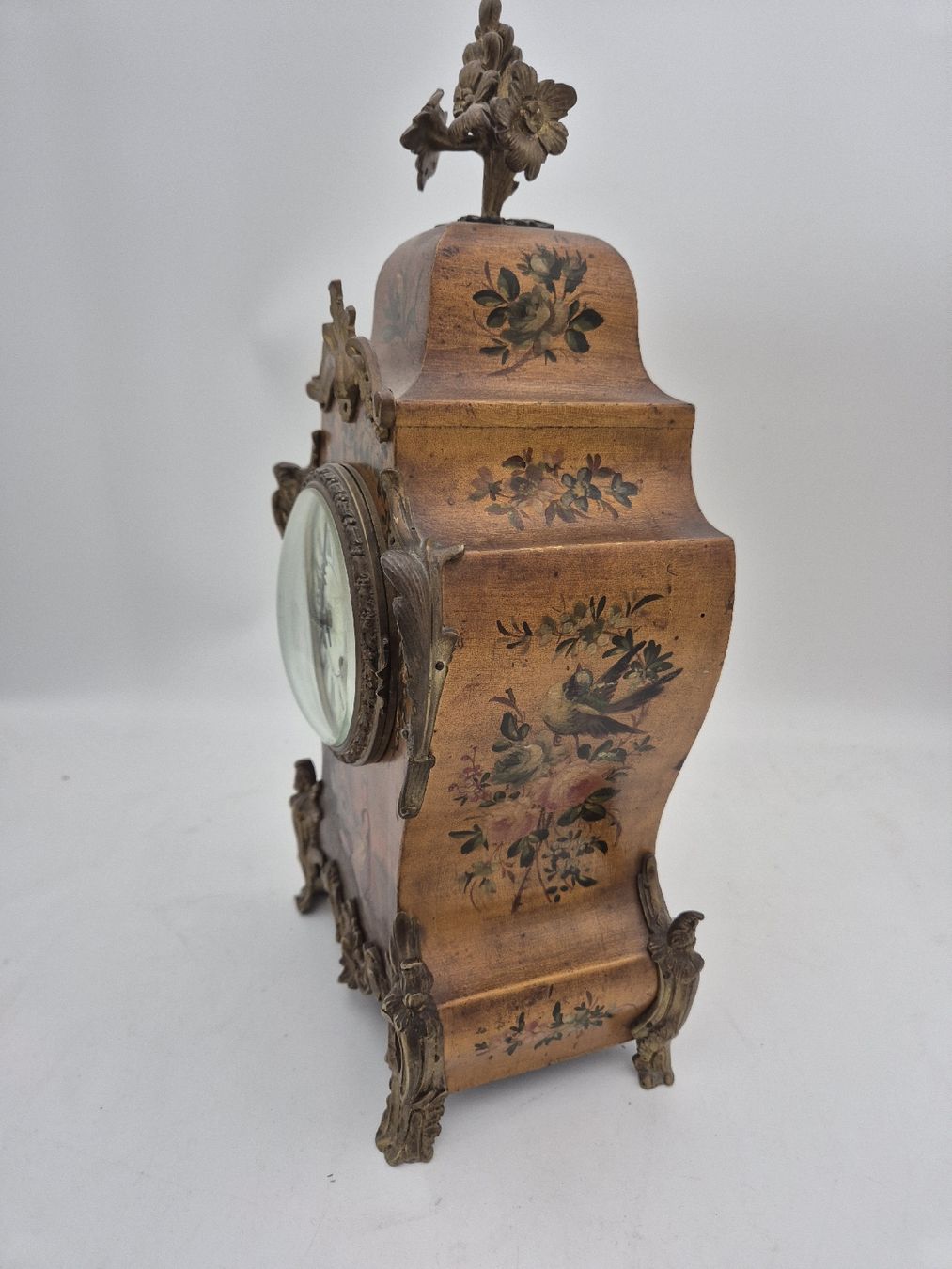 Orologi da terra & Orologi da parete: Charmante pendule ancienne décorée – Usato da Chambrelien venduto da Zebz 2