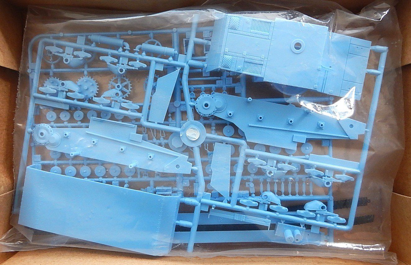 Kit di modellismo & Modellini statici: Polish light tank 7TP – Nuovo e nell'imballaggio originale da Neuchâtel venduto da PAB2000 1
