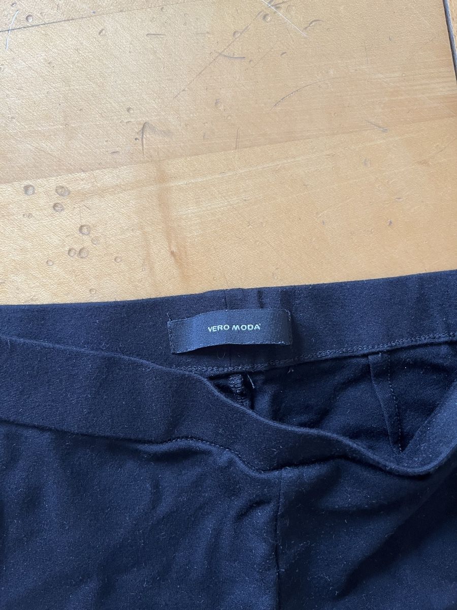 Vero Moda Pantalons: Vero Moda Hose Stoff – Neuf (Voir description) à Zürich par Closetbesties 1