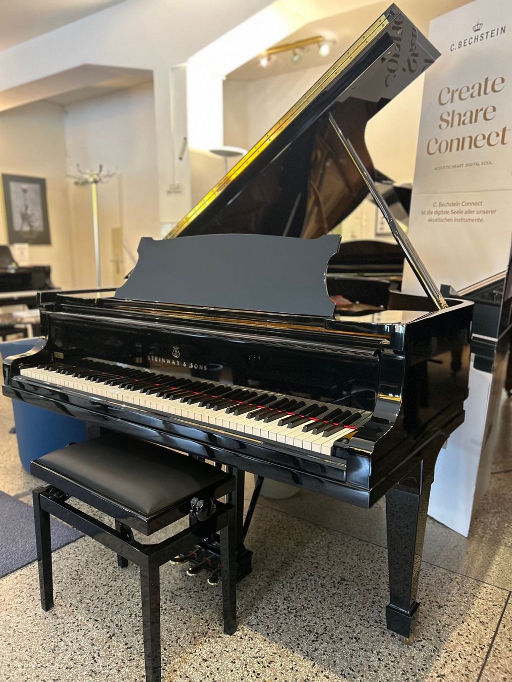 Steinway Strumenti musicali: Steinway & Sons A-188 Occasion – Usato da Bern venduto da Heutschipiano